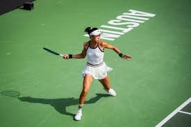 上海马拉松：全城热情参与