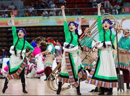 张育成关键防守稳定局面