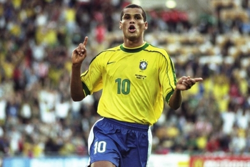 并分析其背 并分析其背