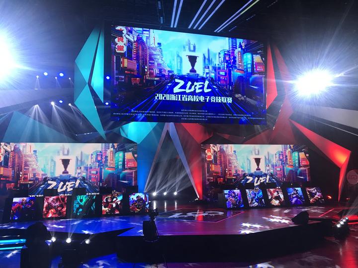 正在与西蒙 正在与西蒙