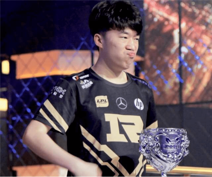 新加纳乔 新加纳乔