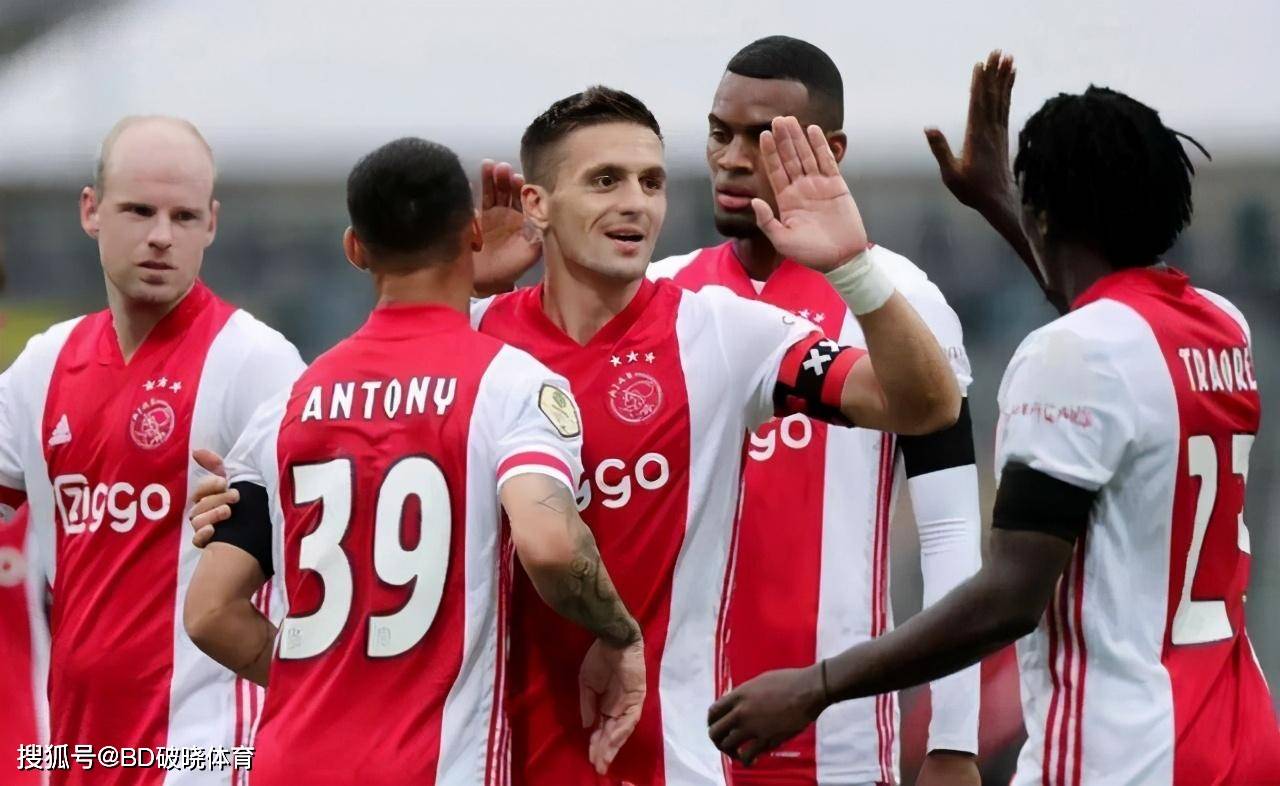 戈麦斯的出 戈麦斯的出